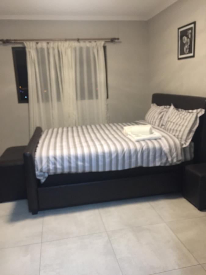 Coco Palm Bed&Breakfast Windhoek Extérieur photo