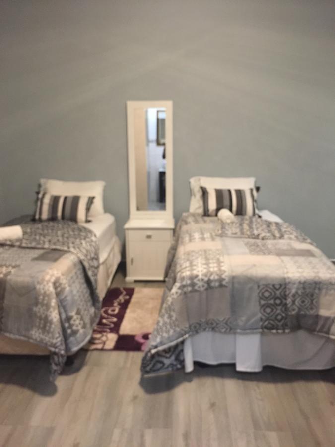 Coco Palm Bed&Breakfast Windhoek Extérieur photo