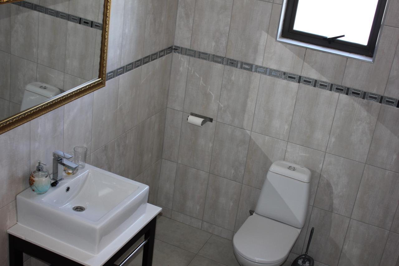 Coco Palm Bed&Breakfast Windhoek Extérieur photo